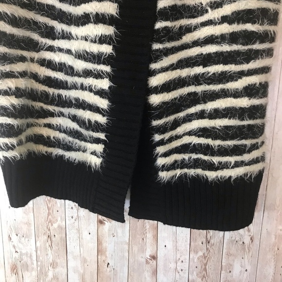 Chico’s Mohair Wool Blend Fuzzy Animal Print Vest Size (S/4) - Picture 4 of 11